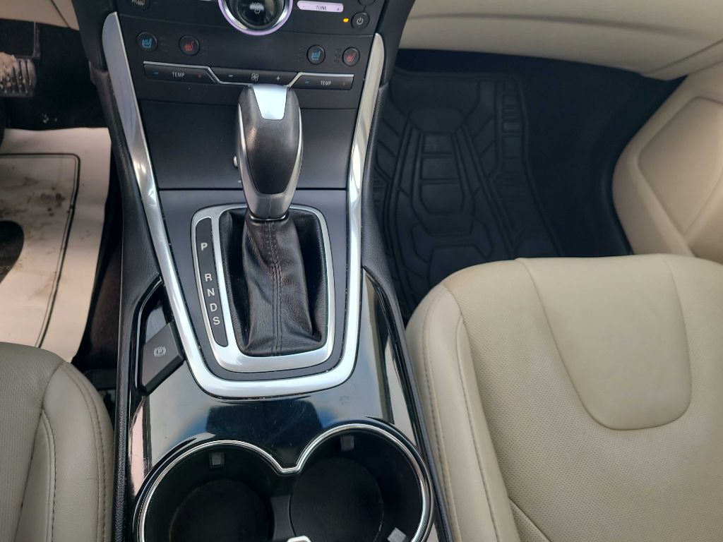 2016 Ford Edge Image 11