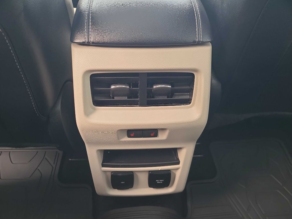 2016 Ford Edge Image 15