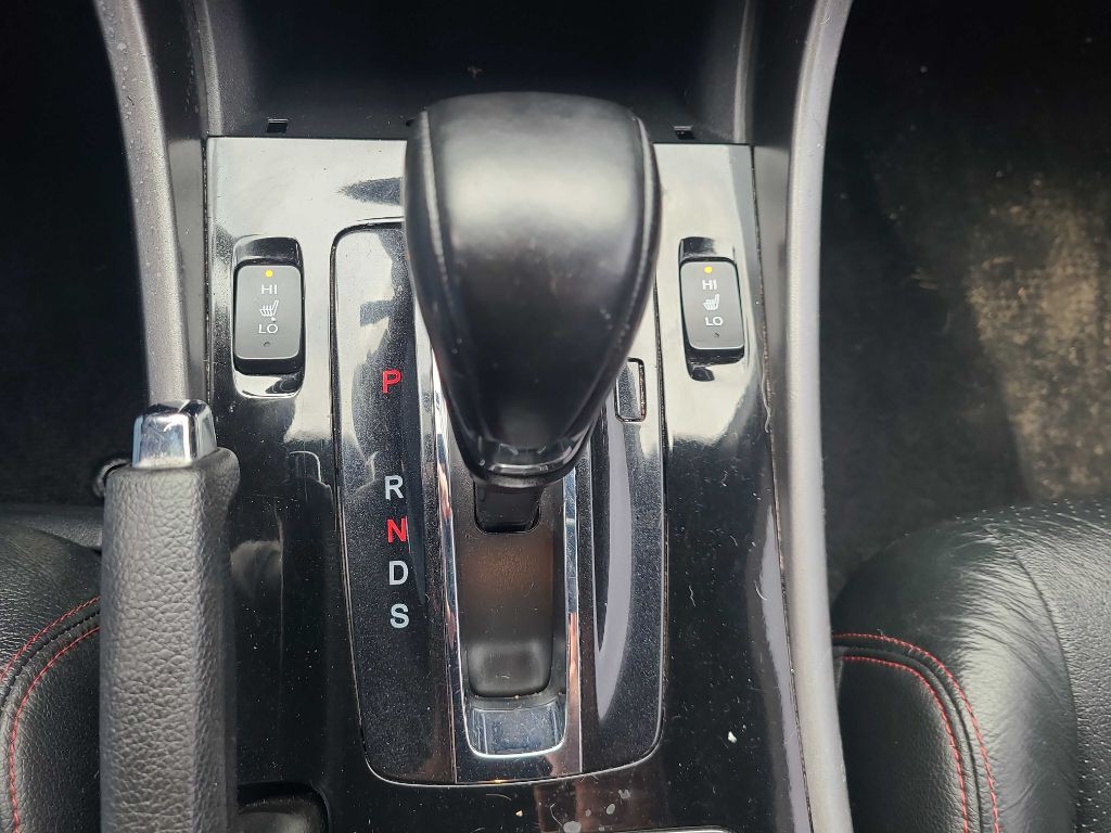 2017 Honda Accord Image 12