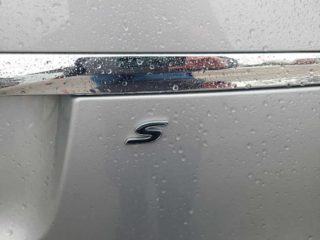 2014 Chrysler Town & Country Image 22