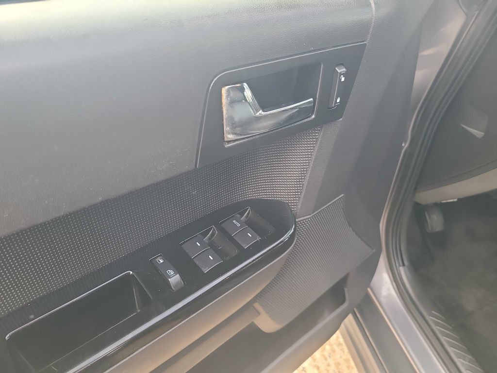 2011 Ford Escape Image 6