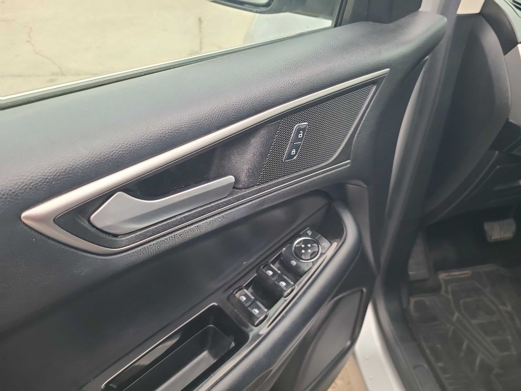 2015 Ford Edge Image 3