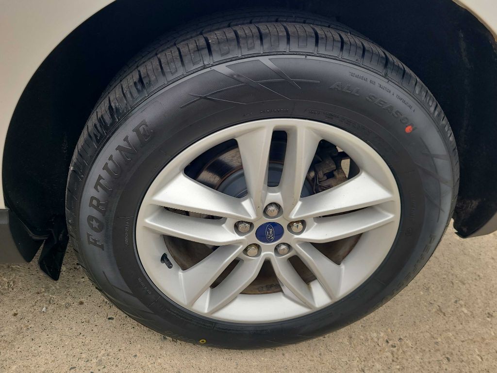 2015 Ford Edge Image 4