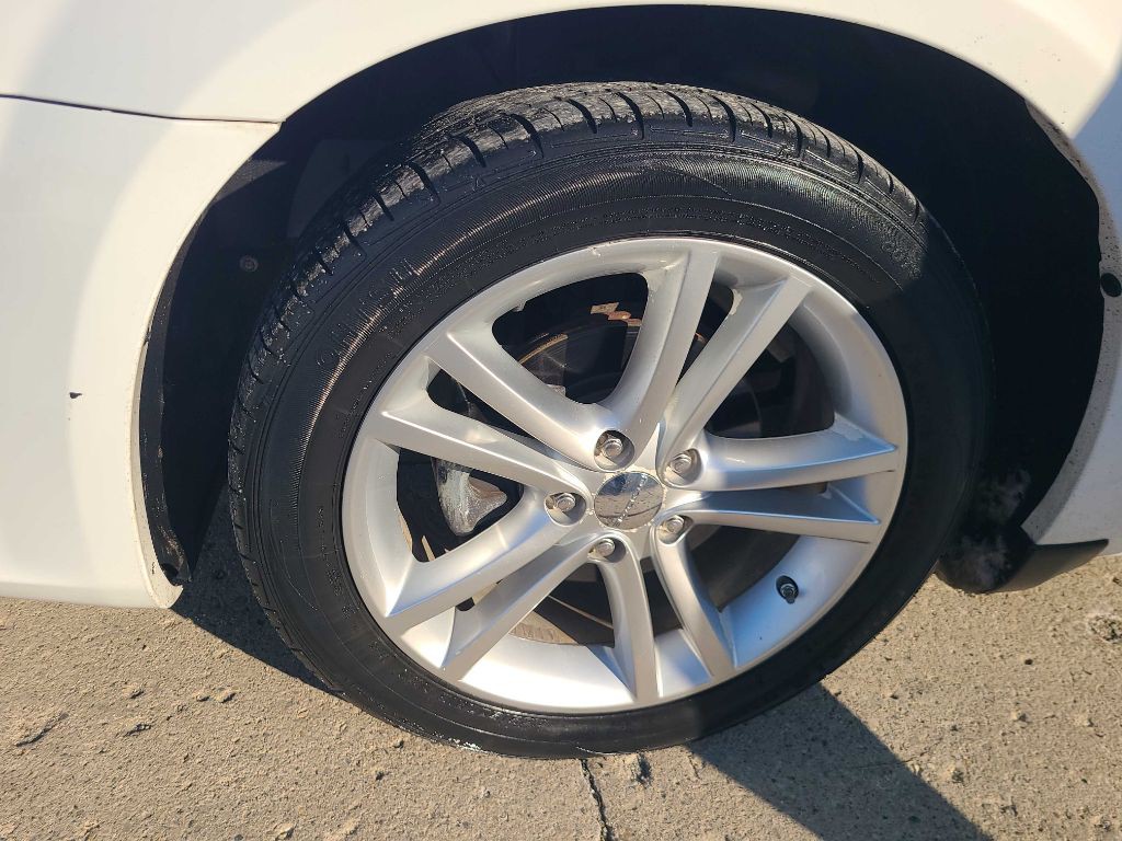 2014 Dodge Avenger Image 5