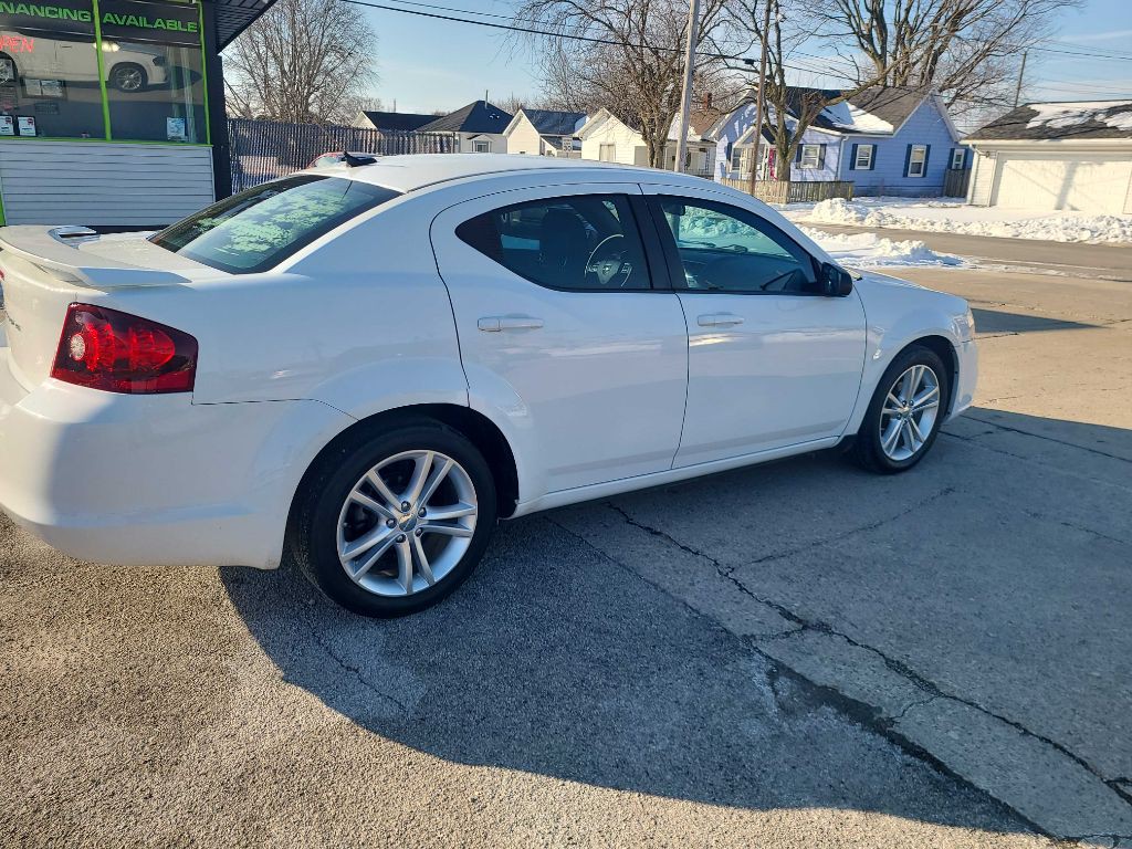 2014 Dodge Avenger Image 14