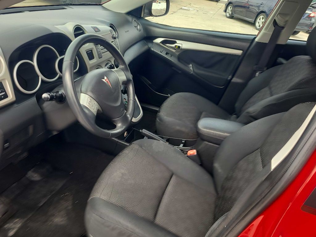 2009 Pontiac Vibe Image 2