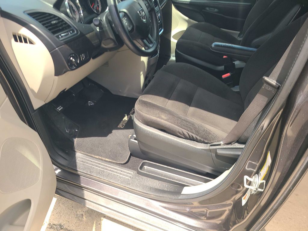 2018 Dodge Grand Caravan Image 3