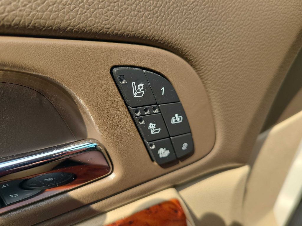 2012 Chevrolet Tahoe Image 14