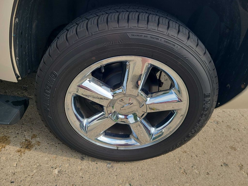 2012 Chevrolet Tahoe Image 4