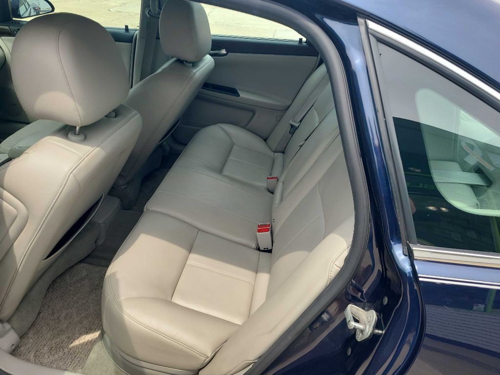 2012 Chevrolet Impala Image 13