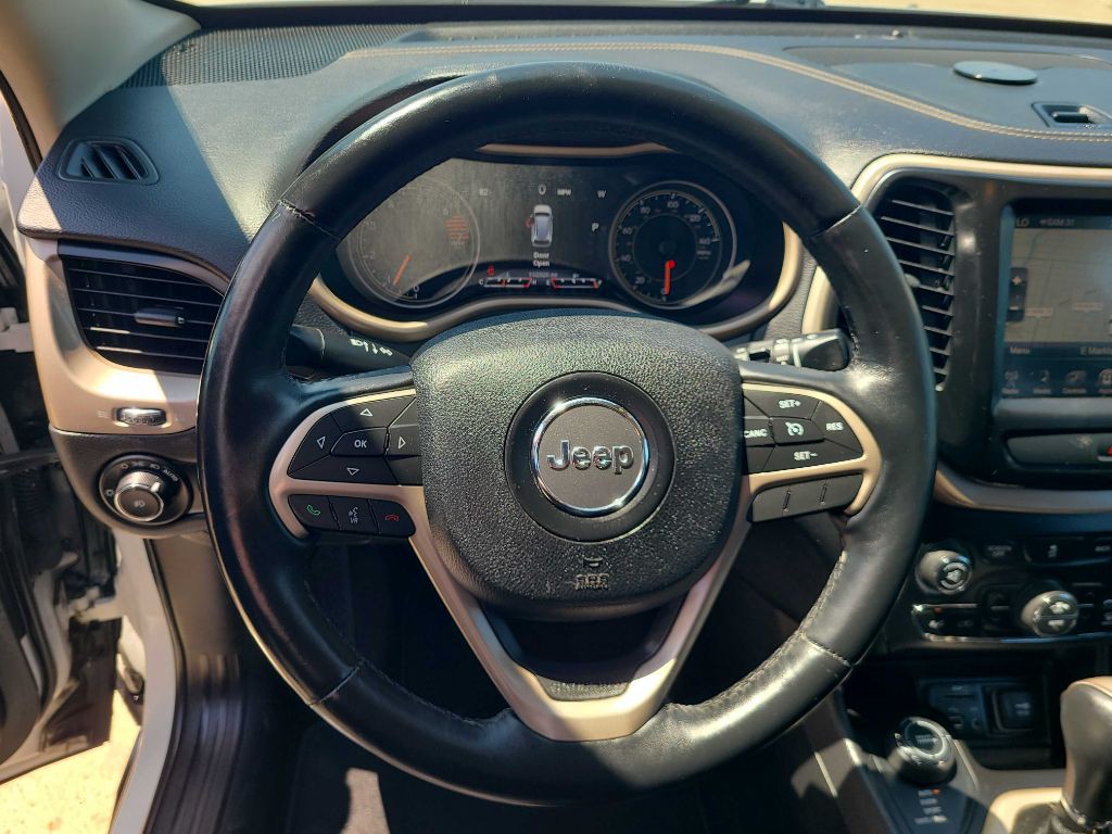 2017 Jeep Cherokee Image 5