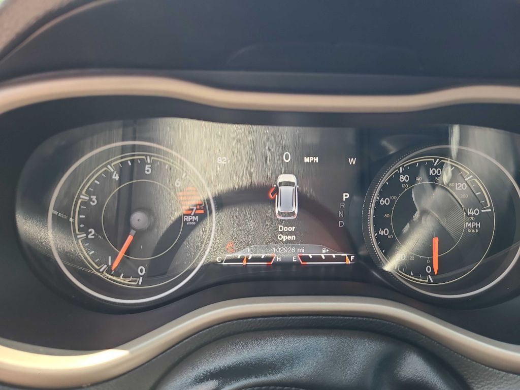2017 Jeep Cherokee Image 7
