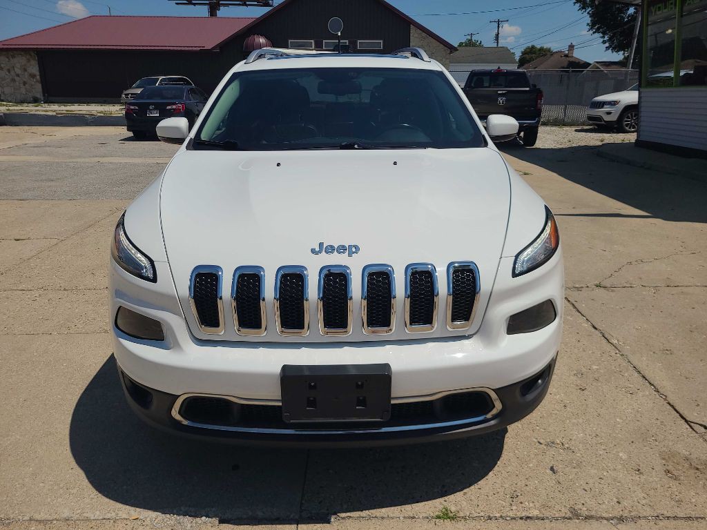 2017 Jeep Cherokee Image 24