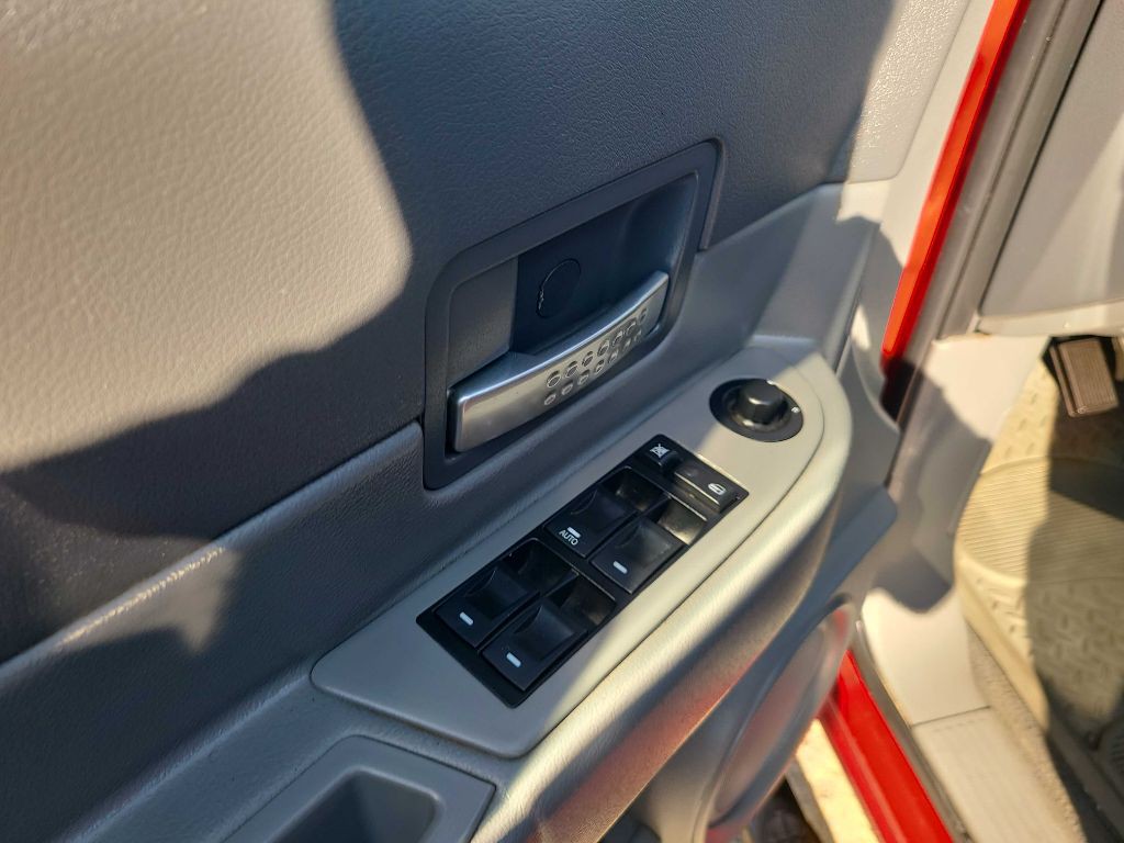 2006 Dodge Durango Image 3