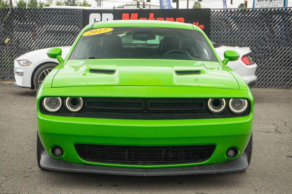 2017 Dodge Challenger Image 3