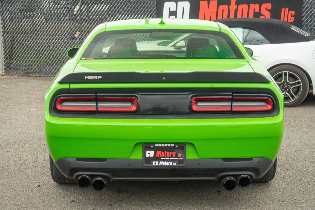2017 Dodge Challenger Image 8