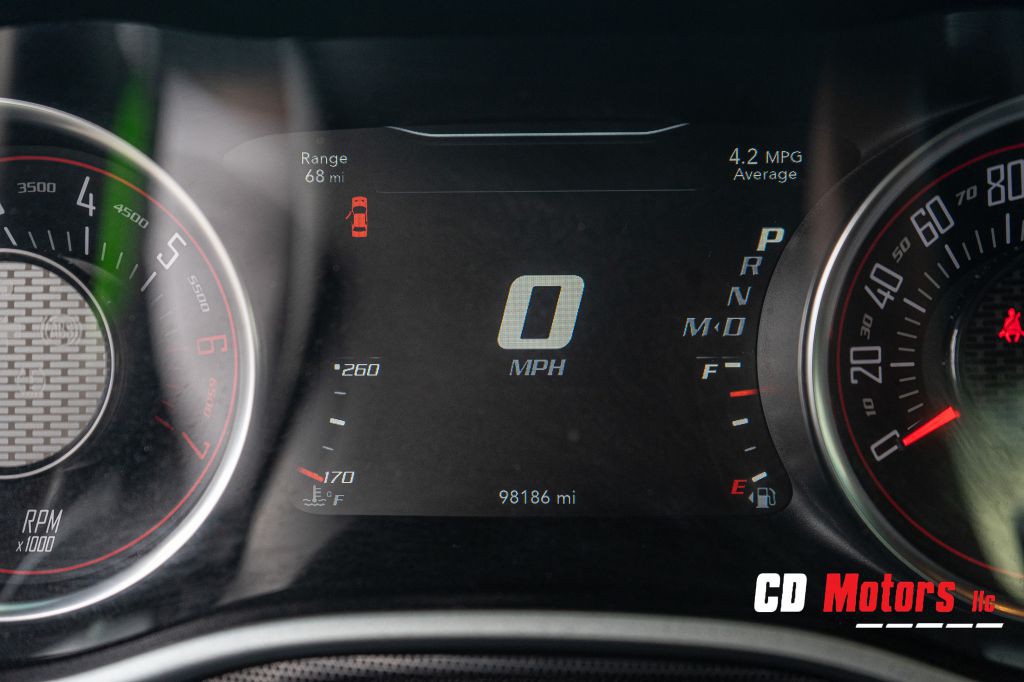 2017 Dodge Challenger Image 14