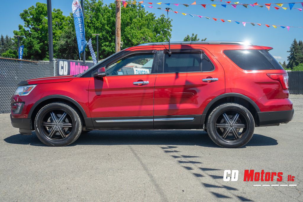 2016 Ford Explorer Image 8