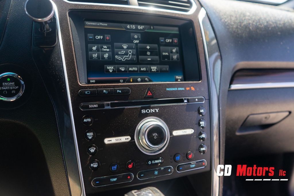 2016 Ford Explorer Image 16