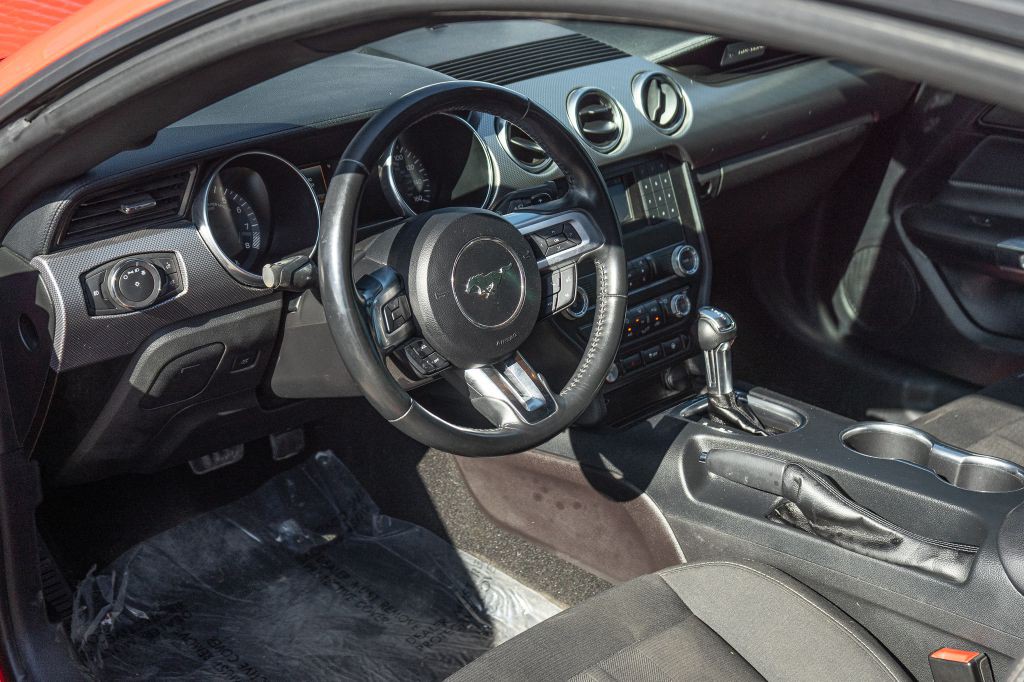 2019 Ford Mustang Image 11