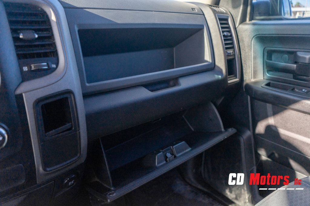 2017 RAM 1500 Image 19