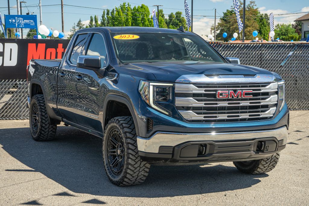 2023 GMC Sierra Image 1