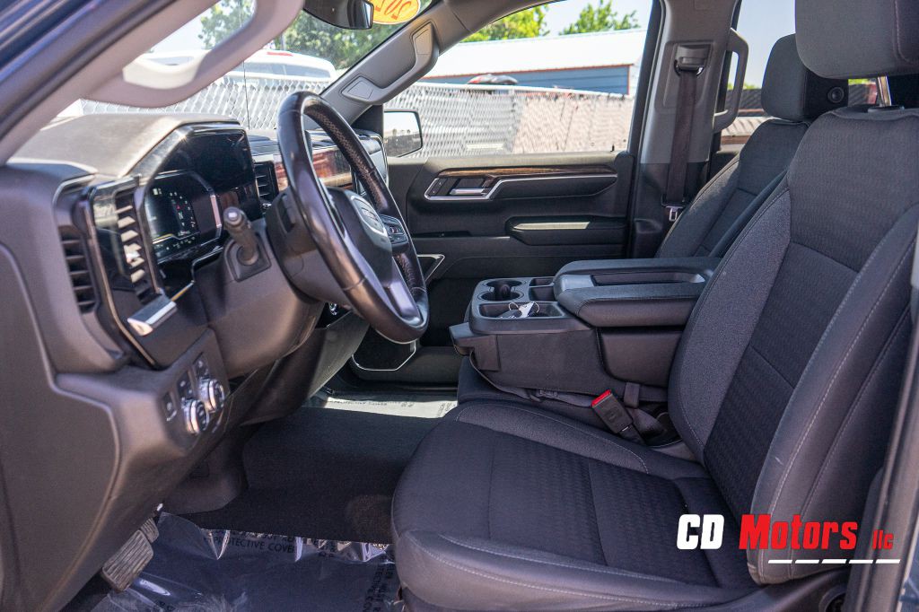 2023 GMC Sierra Image 11