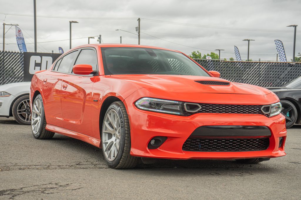2021 Dodge Charger Image 2