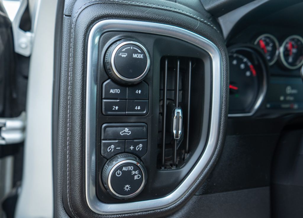 2020 Chevrolet Silverado 1500 Image 20