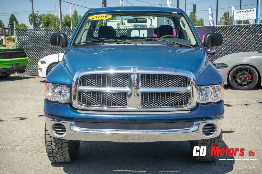 2005 Dodge Ram 1500 Image 2