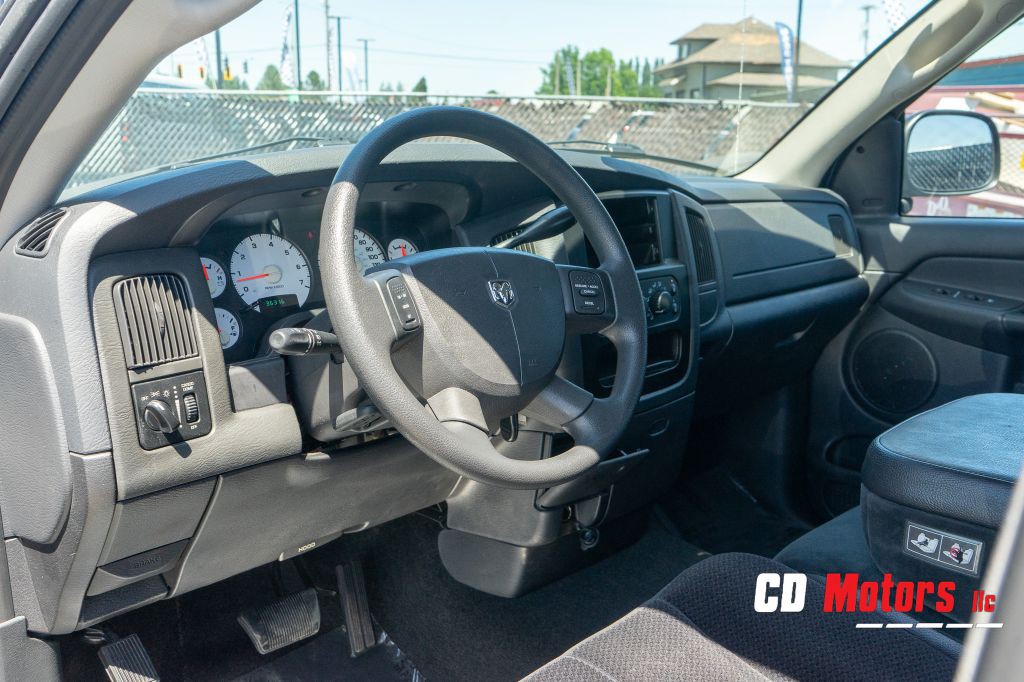 2005 Dodge Ram 1500 Image 9