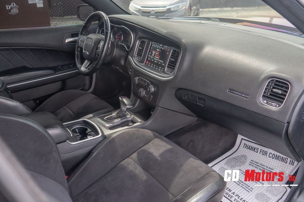 2018 Dodge Charger Image 13