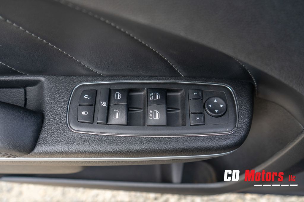 2018 Dodge Charger Image 17