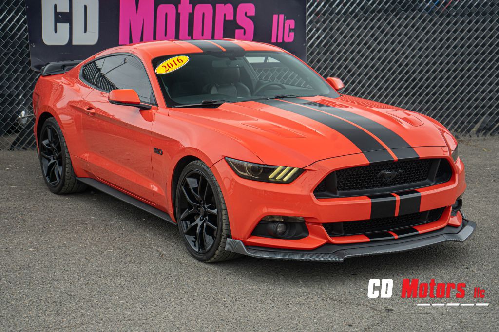 2016 Ford Mustang Image 1