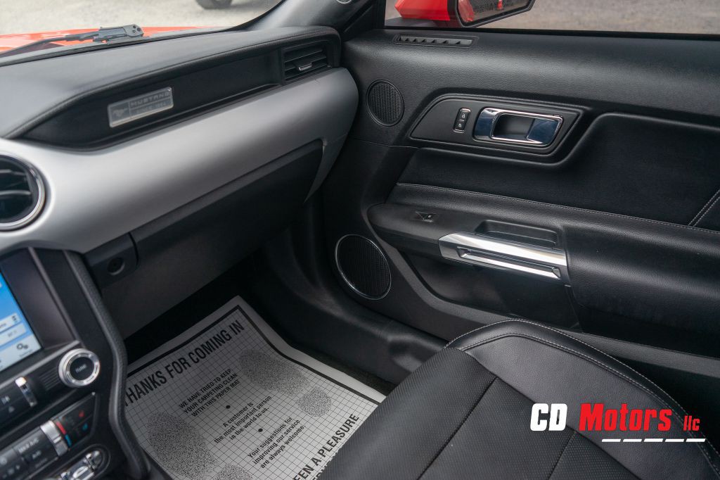 2016 Ford Mustang Image 21