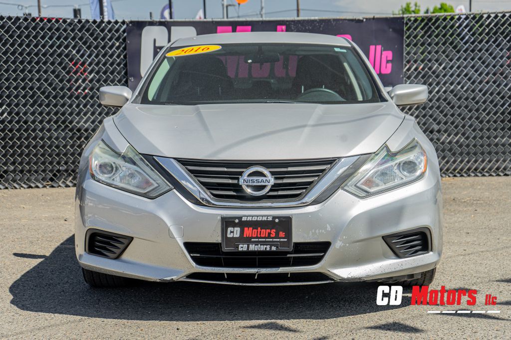 2016 Nissan Altima Image 3