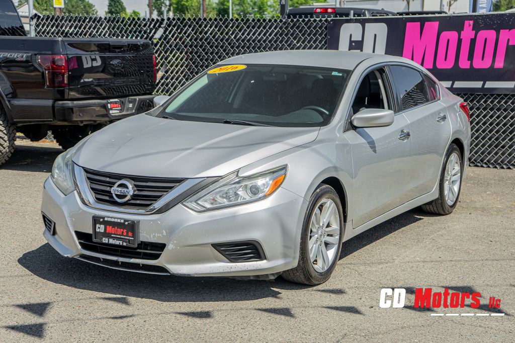 2016 Nissan Altima Image 4