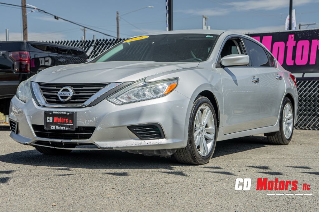 2016 Nissan Altima Image 5