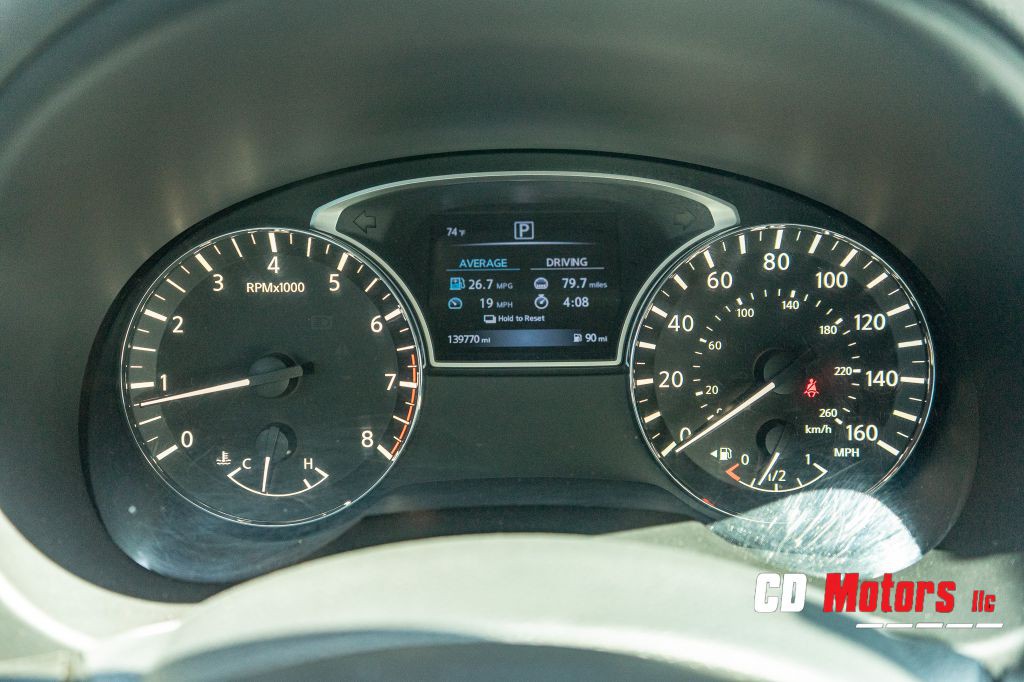 2016 Nissan Altima Image 16