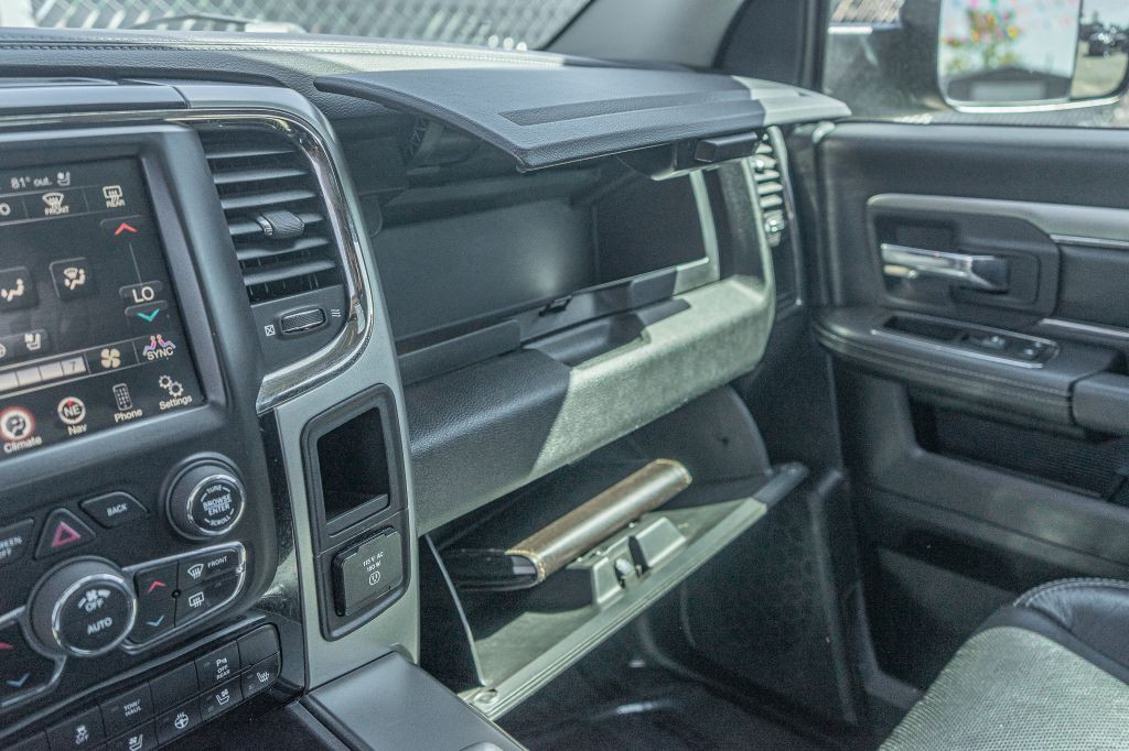 2014 RAM 1500 Image 18
