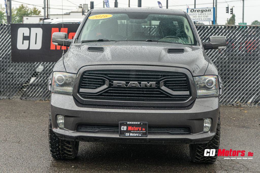 2016 RAM 1500 Image 3