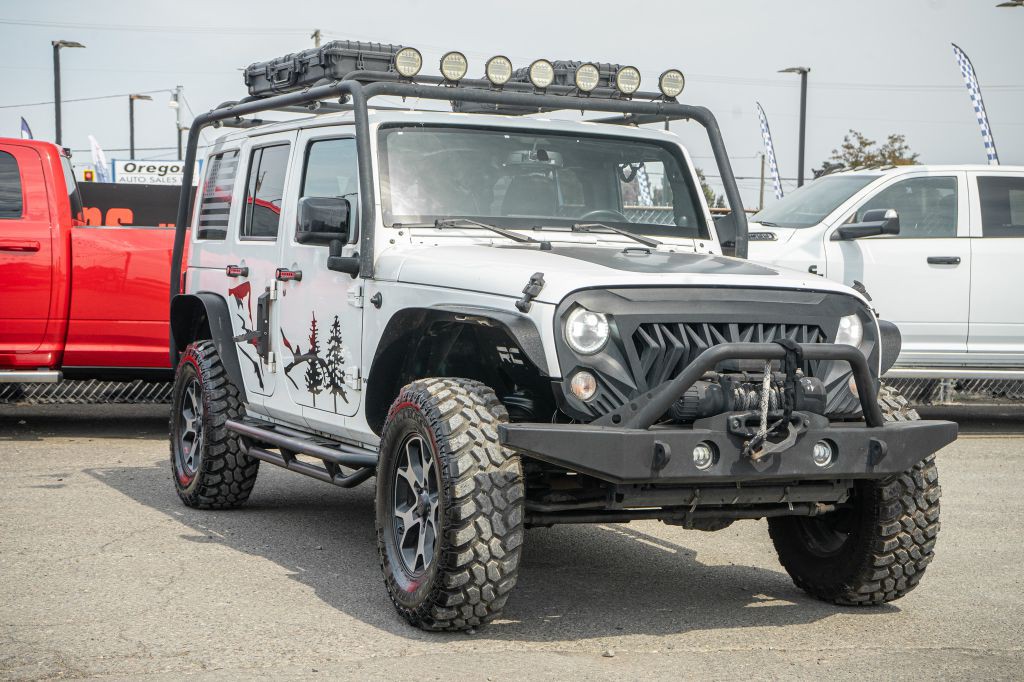 2014 Jeep Wrangler Unlimited Image 2