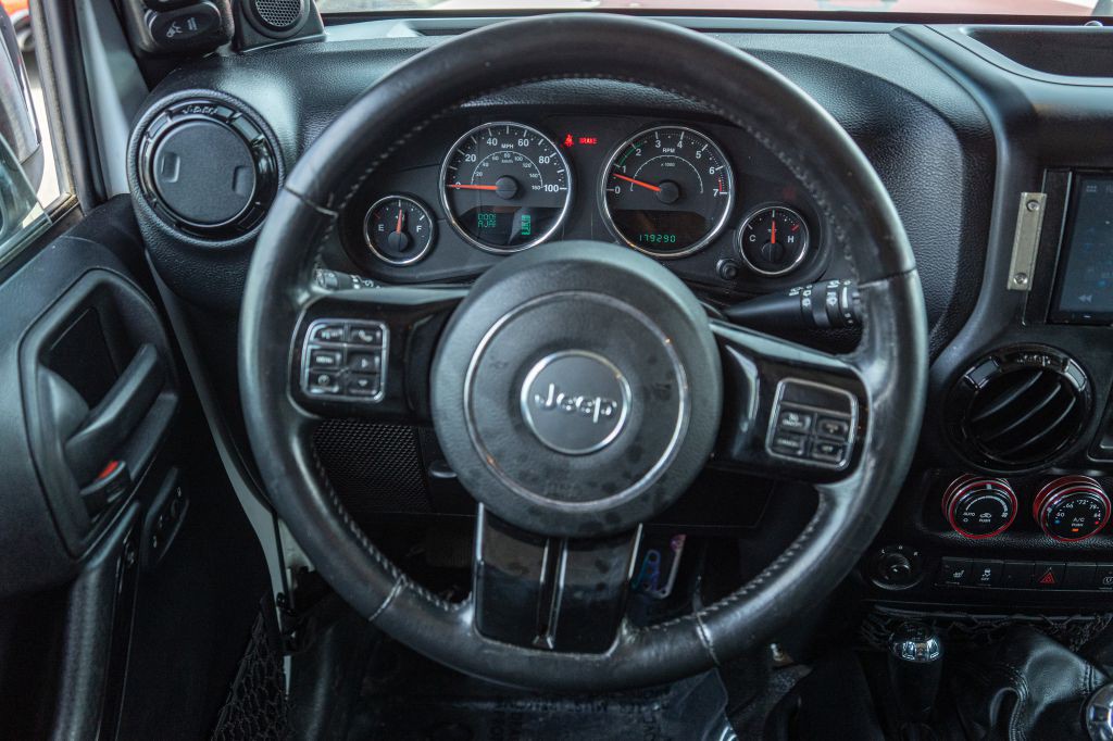 2014 Jeep Wrangler Unlimited Image 22