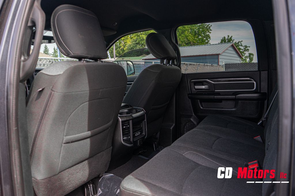 2019 RAM 3500 Image 16