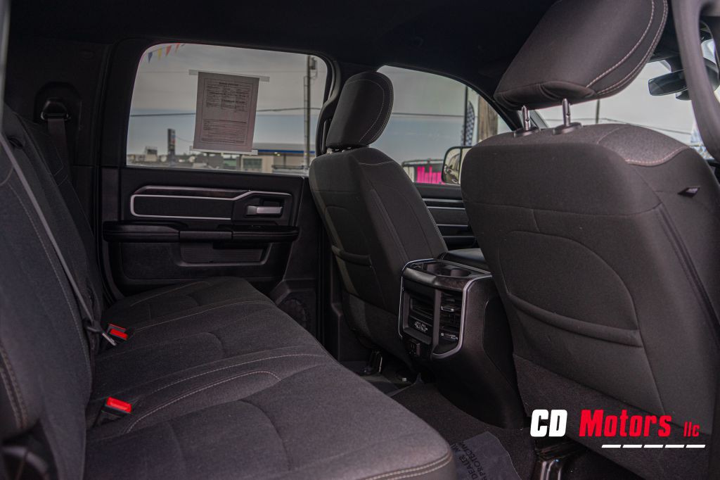 2019 RAM 3500 Image 17