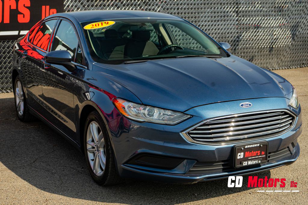 2018 Ford Fusion Image 1