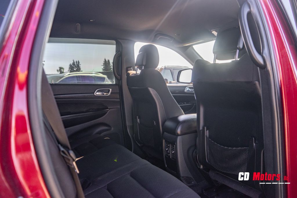 2018 Jeep Grand Cherokee Image 12