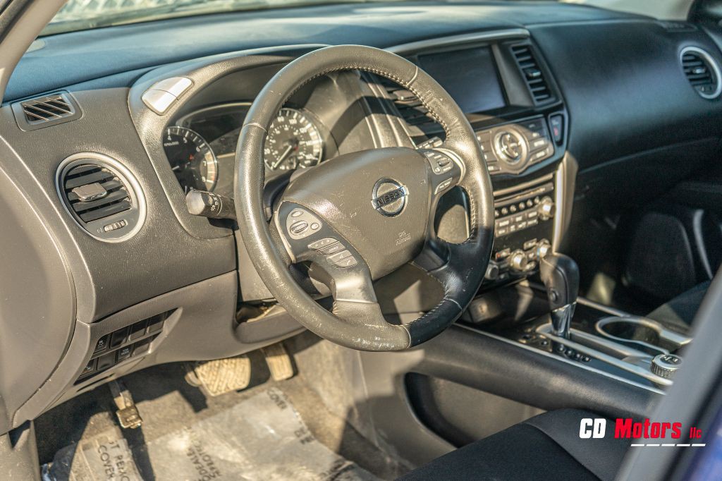 2019 Nissan Pathfinder Image 9
