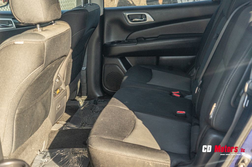 2019 Nissan Pathfinder Image 16