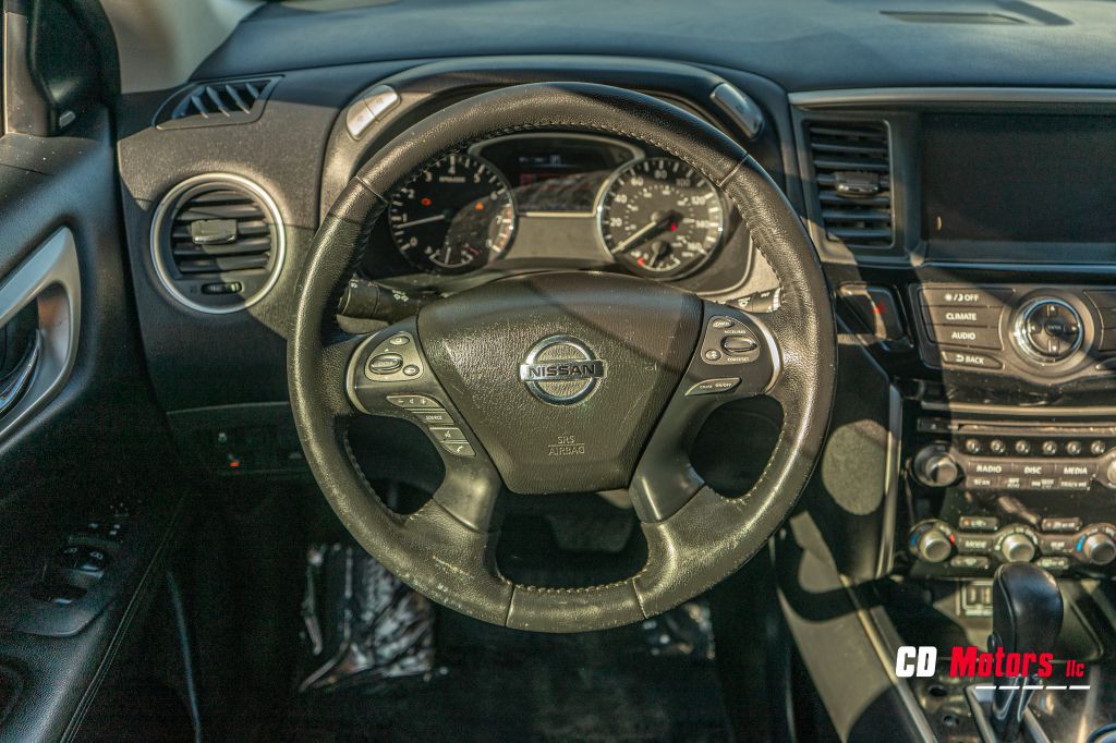 2019 Nissan Pathfinder Image 18